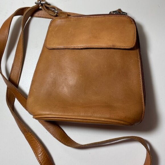 Latico Leather Lucy Cognac Crossbody Great Condition - Picture 1 of 6